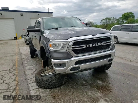 2019 Ram 1500 Tradesman z VIN 1C6RRECTXKN667039, wystawiony jako Copart lot #55602495 z przebiegiem 101 702 mil mil oraz Szkoda całkowita • Salvage title. Historia ofert i sprzedaży dostępna na DreamBid. Obrazek 13.