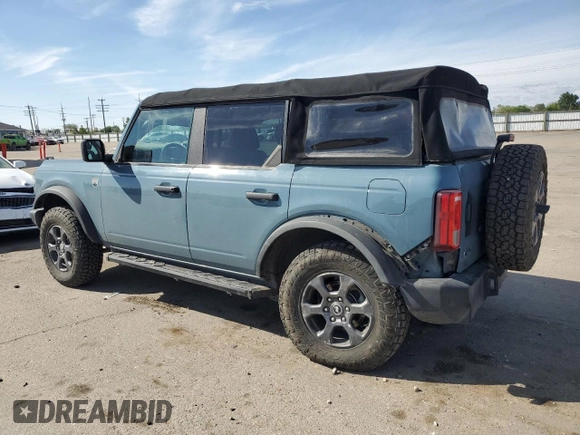 2021 Ford Bronco z VIN 1FMDE5BH4MLA84116, wystawiony jako Copart lot #57151535 z przebiegiem 22 300 mil mil oraz Szkoda całkowita • Salvage title. Historia ofert i sprzedaży dostępna na DreamBid. Obrazek 2.