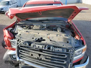2016 GMC Sierra 2500HD SLE z VIN 1GT12SE86GF292964, wystawiony jako Copart lot #49299335 z przebiegiem 158 707 mil mil oraz Szkoda całkowita • Salvage title. Historia ofert i sprzedaży dostępna na DreamBid. Obrazek 12.