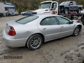 2002 Chrysler 300M M z VIN 2C3HE66G42H138560, wystawiony jako Copart lot #80668744 z przebiegiem 130 308 mil mil oraz Szkoda całkowita • Salvage title. Historia ofert i sprzedaży dostępna na DreamBid. Obrazek 3.