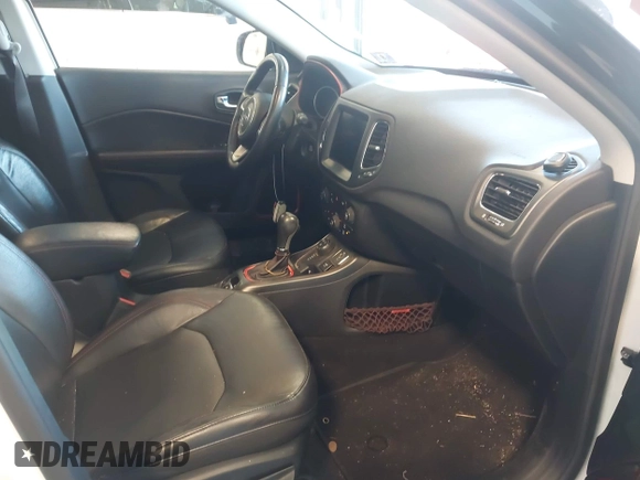 2017 Jeep Compass Trailhawk с VIN 3C4NJDDB0HT611263, выставлен на аукционе IAAI как лот 42547466 с пробегом 136 225 миль миль и . История ставок и продаж доступна на DreamBid. Изображение 5.