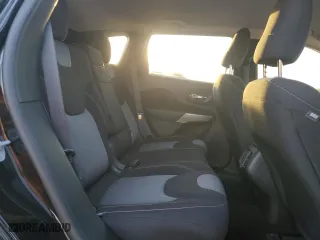 2018 Jeep Cherokee Latitude with VIN 1C4PJMCB9JD512592, listed as a Copart auction lot 47775575 with 67,033 mi miles and Salvage Title. Bid and sale history available at carsss.com. Image 11.