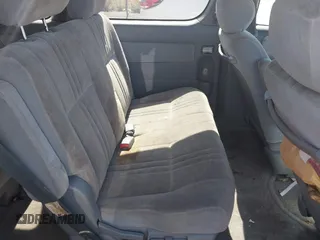 2000 Toyota Sienna CE z VIN 4T3ZF19C7YU203905, wystawiony jako IAAI lot #42256001 z przebiegiem 208 455 mil mil oraz . Historia ofert i sprzedaży dostępna na DreamBid. Obrazek 8.