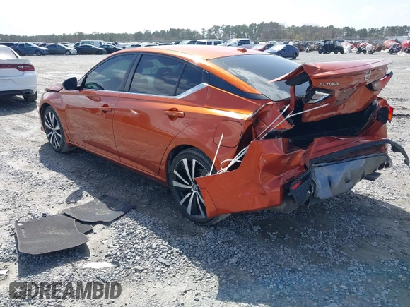 2019 Nissan Altima SR with VIN 1N4BL4CV8KC201828, listed as a IAAI auction lot 41728892 with 124,879 mi miles and . Bid and sale history available at carsss.com. Image 3.