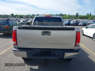2008 GMC Sierra 1500 Work Truck z VIN 2GTEC19C381102196, wystawiony jako IAAI lot #42212449 z przebiegiem 213 361 mil mil oraz . Historia ofert i sprzedaży dostępna na DreamBid. Obrazek 16.