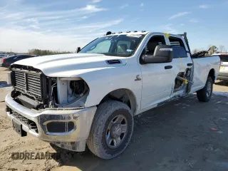 2024 Ram 2500 Tradesman with VIN 3C6UR5HL6RG253486, listed as a Copart auction lot 43462095 with 34,638 mi miles and Salvage Title. Bid and sale history available at carsss.com. Image 1.