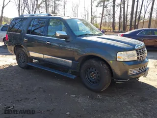 2009 Lincoln Navigator with VIN 5LMFU28579LJ00854, listed as a IAAI auction lot 41692066 with 245,264 mi miles. Bid and sale history available at carsss.com. Image 1.