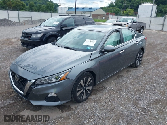 2021 Nissan Altima 2.5 SV with VIN 1N4BL4DV0MN329261, listed as a IAAI auction lot 39970665 with 70,287 mi miles. Bid and sale history available at carsss.com. Image 2.