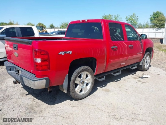2008 Chevrolet Silverado 1500 LT w/1LT with VIN 2GCEK13J081286555, listed as a IAAI auction lot 42001279 with 195,990 mi miles. Bid and sale history available at carsss.com. Image 4.