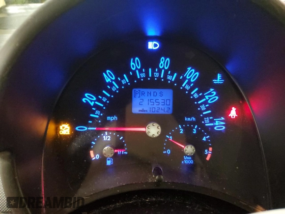 2005 Volkswagen New Beetle Coupe GLS with VIN 3VWCR31C85M406736, listed as a Copart auction lot 81484354 with 215,530 mi miles and Salvage Title. Bid and sale history available at carsss.com. Image 9.