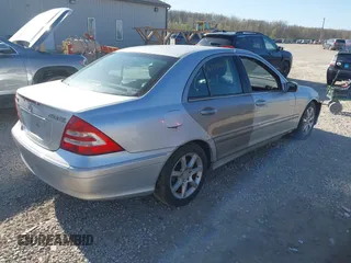 2007 Mercedes-Benz C 280 Luxury with VIN WDBRF92H67F861928, listed as a IAAI auction lot 42056623 with 160,252 mi miles and . Bid and sale history available at DreamBid. Image 4.