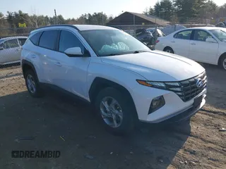 2024 Hyundai Tucson SEL z VIN 5NMJBCDE2RH315126, wystawiony jako IAAI lot #41776130 z przebiegiem 12 068 mil mil oraz . Historia ofert i sprzedaży dostępna na DreamBid. Obrazek 1.