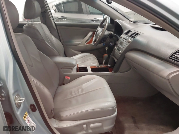 2008 Toyota Camry LE with VIN 4T1BK46K68U563184, listed as a IAAI auction lot 41437919 with 103,852 mi miles. Bid and sale history available at carsss.com. Image 5.