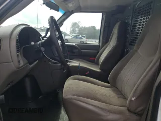 2005 Chevrolet Astro Cargo z VIN 1GCDM19X05B106424, wystawiony jako Copart lot #44322575 z przebiegiem 248 387 mil mil oraz Szkody całkowita. Historia ofert i sprzedaży dostępna na DreamBid. Obrazek 7.