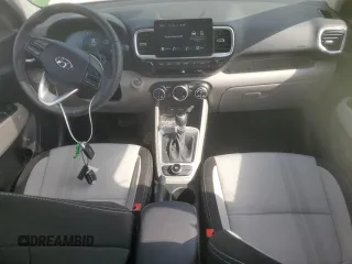 2024 Hyundai Venue Limited z VIN KMHRC8A32RU333503, wystawiony jako Copart lot #58021835 z przebiegiem 7 292 mil mil oraz Szkoda całkowita • Salvage title. Historia ofert i sprzedaży dostępna na DreamBid. Obrazek 8.