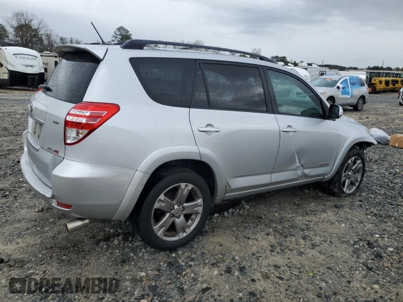 2010 Toyota RAV4 Sport с VIN JTMRK4DV0A5096666, выставлен на аукционе Copart как лот 49338005 с пробегом 151 777 миль миль и Списание • Salvage title. История ставок и продаж доступна на DreamBid. Изображение 3.