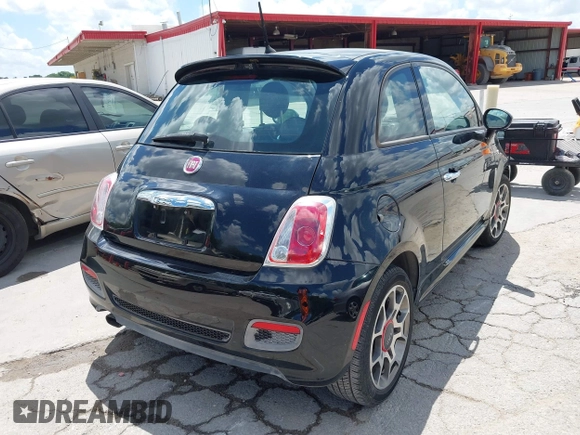 2015 FIAT 500 Sport z VIN 3C3CFFBR1FT753692, wystawiony jako IAAI lot #42587321 z przebiegiem 61 131 mil mil oraz . Historia ofert i sprzedaży dostępna na DreamBid. Obrazek 4.