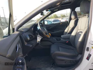 2022 Subaru Outback Wilderness z VIN 4S4BTGUD2N3210638, wystawiony jako IAAI lot #41979884 z przebiegiem 23 584 mil mil oraz . Historia ofert i sprzedaży dostępna na DreamBid. Obrazek 5.