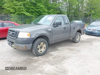 2005 Ford F-150 XL z VIN 1FTRF12265NB74269, wystawiony jako IAAI lot #42267542 z przebiegiem 180 386 mil mil oraz . Historia ofert i sprzedaży dostępna na DreamBid. Obrazek 2.