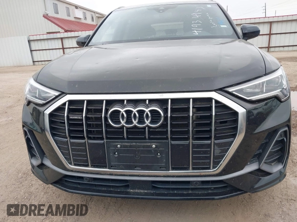 2023 Audi Q3 S line Premium z VIN WA1DECF30P1140909, wystawiony jako IAAI lot #41934943 z przebiegiem 42 947 mil mil oraz . Historia ofert i sprzedaży dostępna na DreamBid. Obrazek 12.