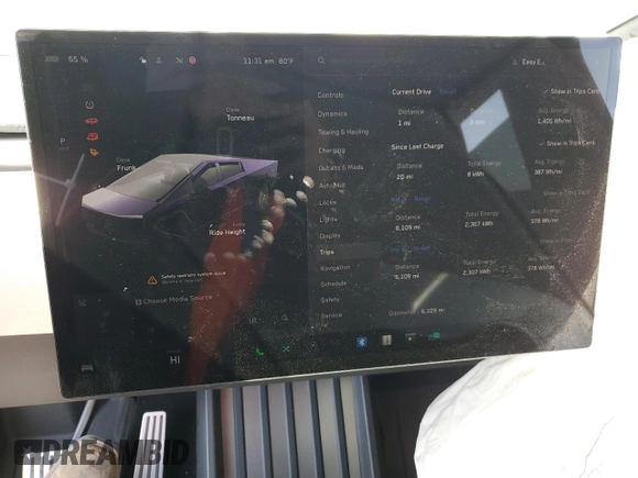2024 Tesla Cybertruck Cyberbeast z VIN 7G2CEHEE3RA011732, wystawiony jako Copart lot #47046165 z przebiegiem 6 109 mil mil oraz Czysty tytuł • Clean title. Historia ofert i sprzedaży dostępna na DreamBid. Obrazek 9.