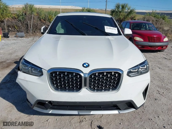 2022 BMW X4 xDrive30i with VIN 5UX33DT08N9J69112, listed as a IAAI auction lot 41501078 with NaN miles. Bid and sale history available at carsss.com. Image 12.