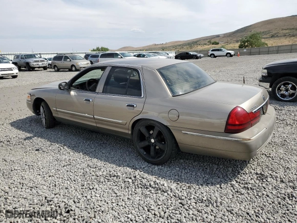 2005 Mercury Grand Marquis GS with VIN 2MEFM74W75X627162, listed as a Copart auction lot 64709124 with 118,697 mi miles and Salvage Title. Bid and sale history available at carsss.com. Image 2.
