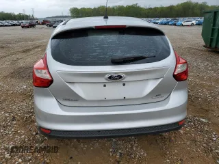 2012 Ford Focus SE z VIN 1FAHP3K26CL422264, wystawiony jako Copart lot #50735395 z przebiegiem 175 827 mil mil oraz Szkoda całkowita • Salvage title. Historia ofert i sprzedaży dostępna na DreamBid. Obrazek 6.