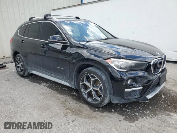 2016 BMW X1 xDrive28i z VIN WBXHT3C34G5E54952, wystawiony jako Copart lot #60713485 z przebiegiem 69 395 mil mil oraz Szkoda całkowita • Salvage title. Historia ofert i sprzedaży dostępna na DreamBid. Obrazek 4.