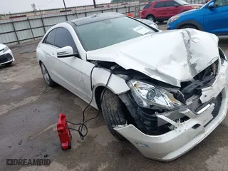 2011 Mercedes-Benz E-Class E 350 with VIN WDDKJ5GB5BF105732, listed as a IAAI auction lot 41465488 with 169,086 mi miles. Bid and sale history available at carsss.com. Image 1.