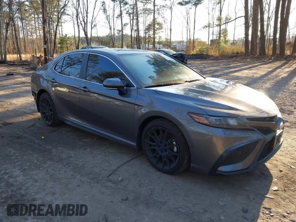 2022 Toyota Camry SE with VIN 4T1S11AK7NU682575, listed as a IAAI auction lot 41633941 with 85,328 mi miles. Bid and sale history available at carsss.com. Image 1.