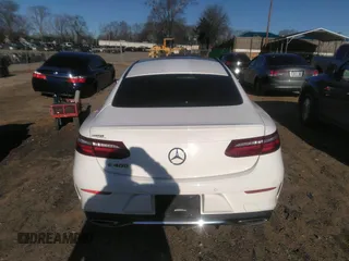2018 Mercedes-Benz E-Class E 400 with VIN WDD1J6FB2JF050335, listed as a IAAI auction lot 41732691 with 76,660 mi miles. Bid and sale history available at carsss.com. Image 16.