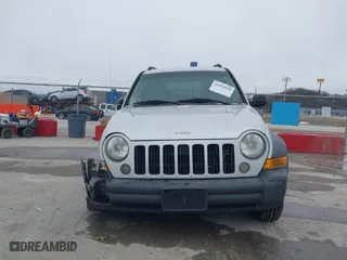 2007 Jeep Liberty Sport with VIN 1J4GL48K67W545074, listed as a IAAI auction lot 41592858 with 87,223 mi miles. Bid and sale history available at carsss.com. Image 12.