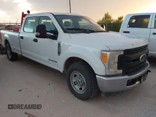 2017 Ford F-350 XL с VIN 1FT7W3AT0HED60746, выставлен на аукционе IAAI как лот 42365684 с пробегом 160 642 миль миль и . История ставок и продаж доступна на DreamBid. Изображение 1.