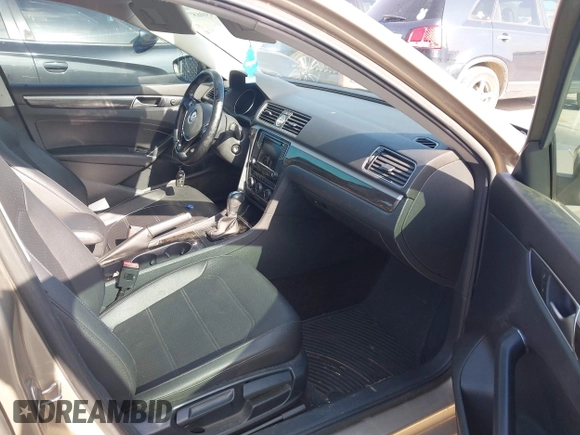 2016 Volkswagen Passat SE с VIN 1VWBT7A37GC029339, выставлен на аукционе IAAI как лот 42559687 с пробегом 217 524 миль миль и . История ставок и продаж доступна на DreamBid. Изображение 5.