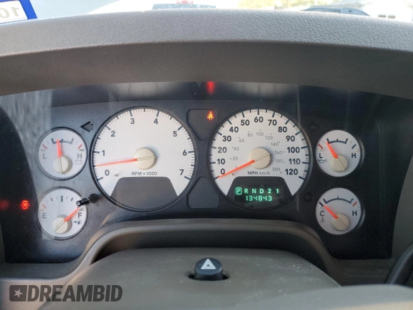2006 Dodge 1500 SLT z VIN 1D7HA18266S582653, wystawiony jako Copart lot #47625845 z przebiegiem 134 843 mil mil oraz Czysty tytuł • Clean title. Historia ofert i sprzedaży dostępna na DreamBid. Obrazek 9.