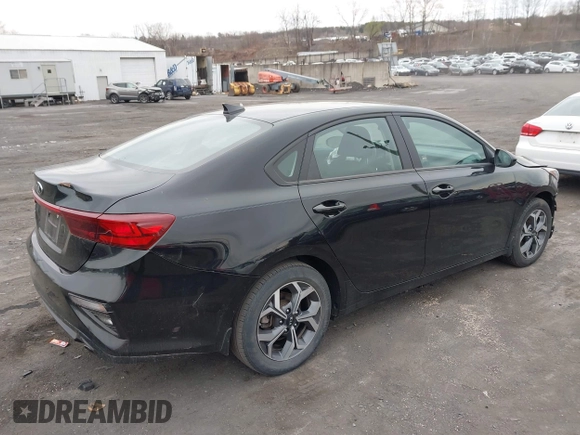 2021 Kia Forte FE with VIN 3KPF24AD1ME270655, listed as a IAAI auction lot 41937171 with 35,081 mi miles and . Bid and sale history available at carsss.com. Image 4.