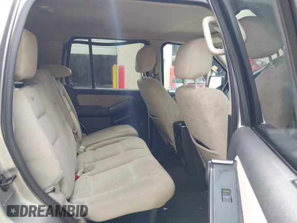 2008 Ford Explorer XLT z VIN 1FMEU73E88UA03948, wystawiony jako IAAI lot #42431950 z przebiegiem 210 050 mil mil oraz . Historia ofert i sprzedaży dostępna na DreamBid. Obrazek 8.