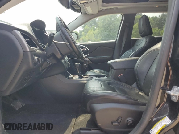 2019 Jeep Cherokee High Altitude with VIN 1C4PJMDX2KD283992, listed as a Copart auction lot 59849195 with 103,463 mi miles and Salvage title. Bid and sale history available at DreamBid. Image 7.