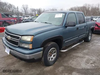 2006 Chevrolet Silverado 1500 LS with VIN 2GCEK13VX61224130, listed as a IAAI auction lot 41495787 with 250,919 mi miles. Bid and sale history available at carsss.com. Image 22.