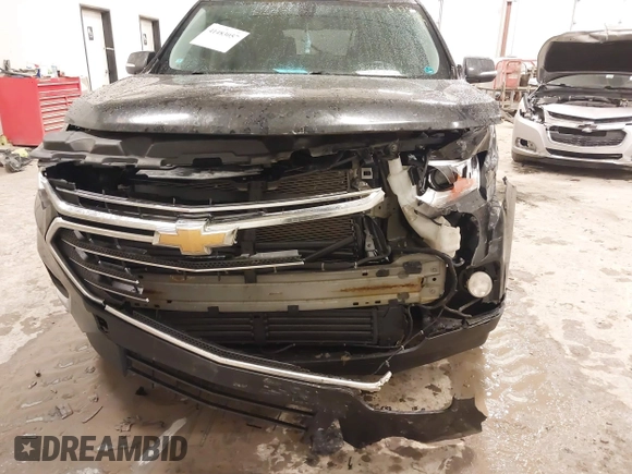 2019 Chevrolet Traverse LT Cloth with VIN 1GNERGKW2KJ129139, listed as a IAAI auction lot 41483057 with 219,032 mi miles. Bid and sale history available at carsss.com. Image 6.