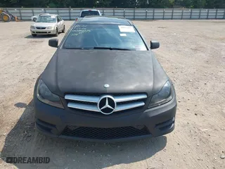2013 Mercedes-Benz C-Class C 250 with VIN WDDGJ4HBXDG026200, listed as a IAAI auction lot 40032867 with 132,968 mi miles. Bid and sale history available at carsss.com. Image 6.