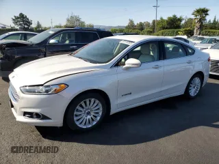 2013 Ford Fusion SE Hybrid with VIN 3FA6P0LUXDR254685, listed as a Copart auction lot 53115365 with 102,775 mi miles and Salvage Title. Bid and sale history available at carsss.com. Image 1.