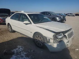 2002 Volvo S80 z VIN YV1TS91D521261855, wystawiony jako Copart lot #41885225 z przebiegiem 81 920 mil mil oraz Szkoda całkowita • Salvage title. Historia ofert i sprzedaży dostępna na DreamBid. Obrazek 4.