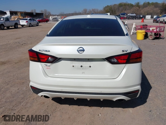 2019 Nissan Altima 2.5 SV with VIN 1N4BL4DV0KC116402, listed as a IAAI auction lot 41772384 with 80,240 mi miles. Bid and sale history available at carsss.com. Image 16.