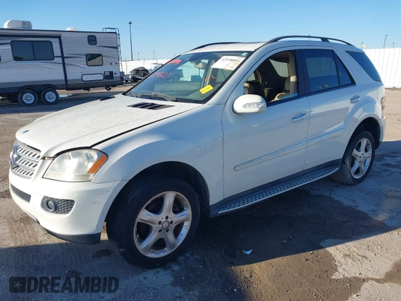 2008 Mercedes-Benz M 350 with VIN 4JGBB86E48A325840, listed as a IAAI auction lot 42199623 with 185,979 mi miles and . Bid and sale history available at DreamBid. Image 2.