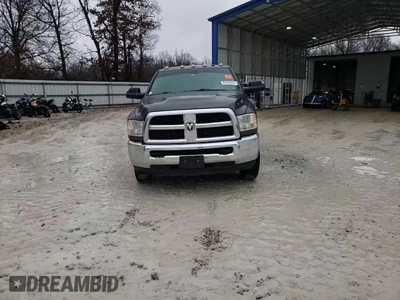 2018 Ram 3500 Tradesman z VIN 3C63RRGL8JG392429, wystawiony jako Copart lot #84649394 z przebiegiem 273 827 mil mil oraz Szkoda całkowita • Salvage title. Historia ofert i sprzedaży dostępna na DreamBid. Obrazek 11.