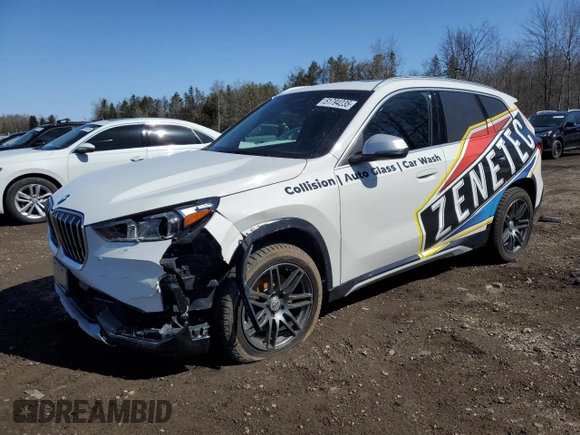 2023 BMW X1 xDrive28i z VIN WBX73EF08P5W93989, wystawiony jako Copart lot #51794235 z przebiegiem 43 271 mil mil oraz Czysty tytuł • Clean title. Historia ofert i sprzedaży dostępna na DreamBid. Obrazek 1.