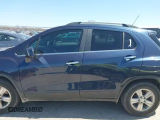 2019 Chevrolet Trax LT with VIN 3GNCJLSB2KL171842, listed as a IAAI auction lot 41850333 with 87,478 mi miles and . Bid and sale history available at carsss.com. Image 14.