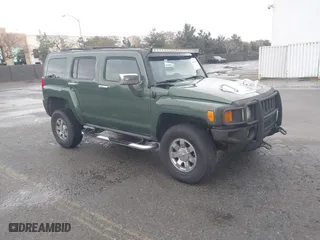2006 Hummer H3 with VIN 5GTDN136368101786, listed as a IAAI auction lot 41538434 with 251,791 mi miles. Bid and sale history available at carsss.com. Image 1.